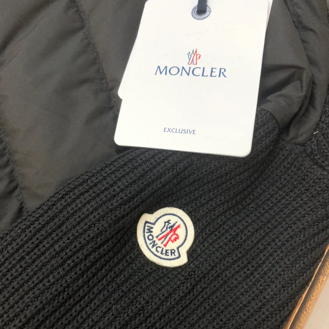 New Arrival —————— ❤️Original Quality Moncle* 。Classic ！ 。 Versatile 。Classic 。 90 ！ Breathable Lightweight！ 。 。 🔥🔥 ：Black White Sizes：S M L XL